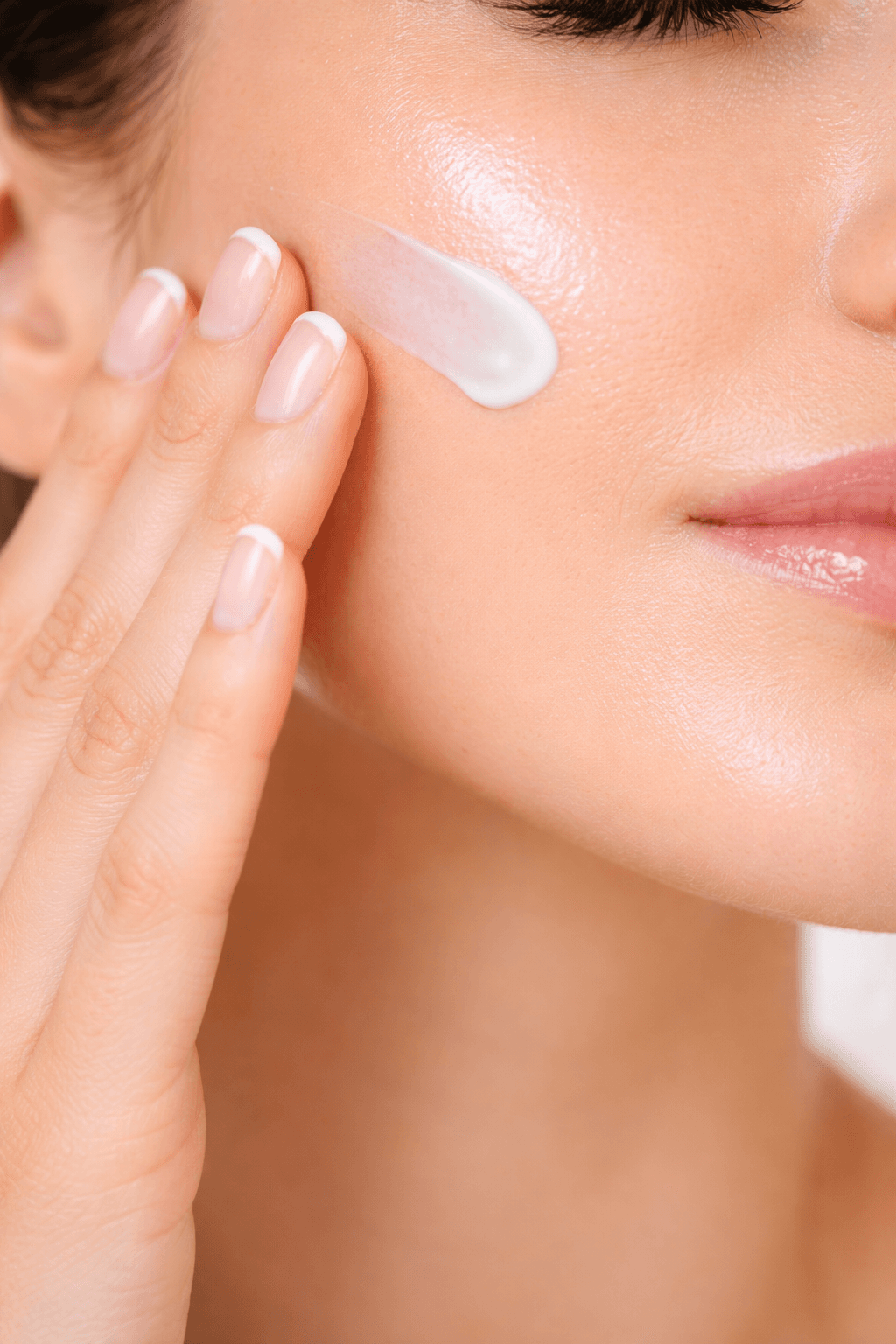 Imagen del artículo "Cuidados después de un dermaplaning: cómo mimar tu piel tras la exfoliación" en el blog de Punto Alto